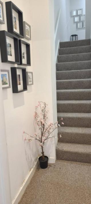Entire 2 Bed Flat On 3Rd Floor Near City Centre & Stadium Cardiff Esterno foto